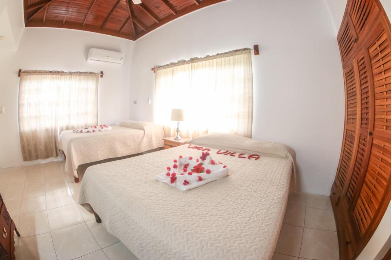 Van Villa Guesthouse 内格里尔 外观 照片