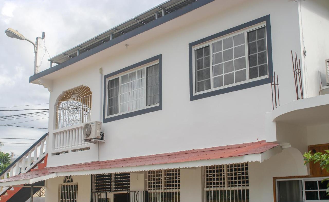Van Villa Guesthouse 内格里尔 外观 照片