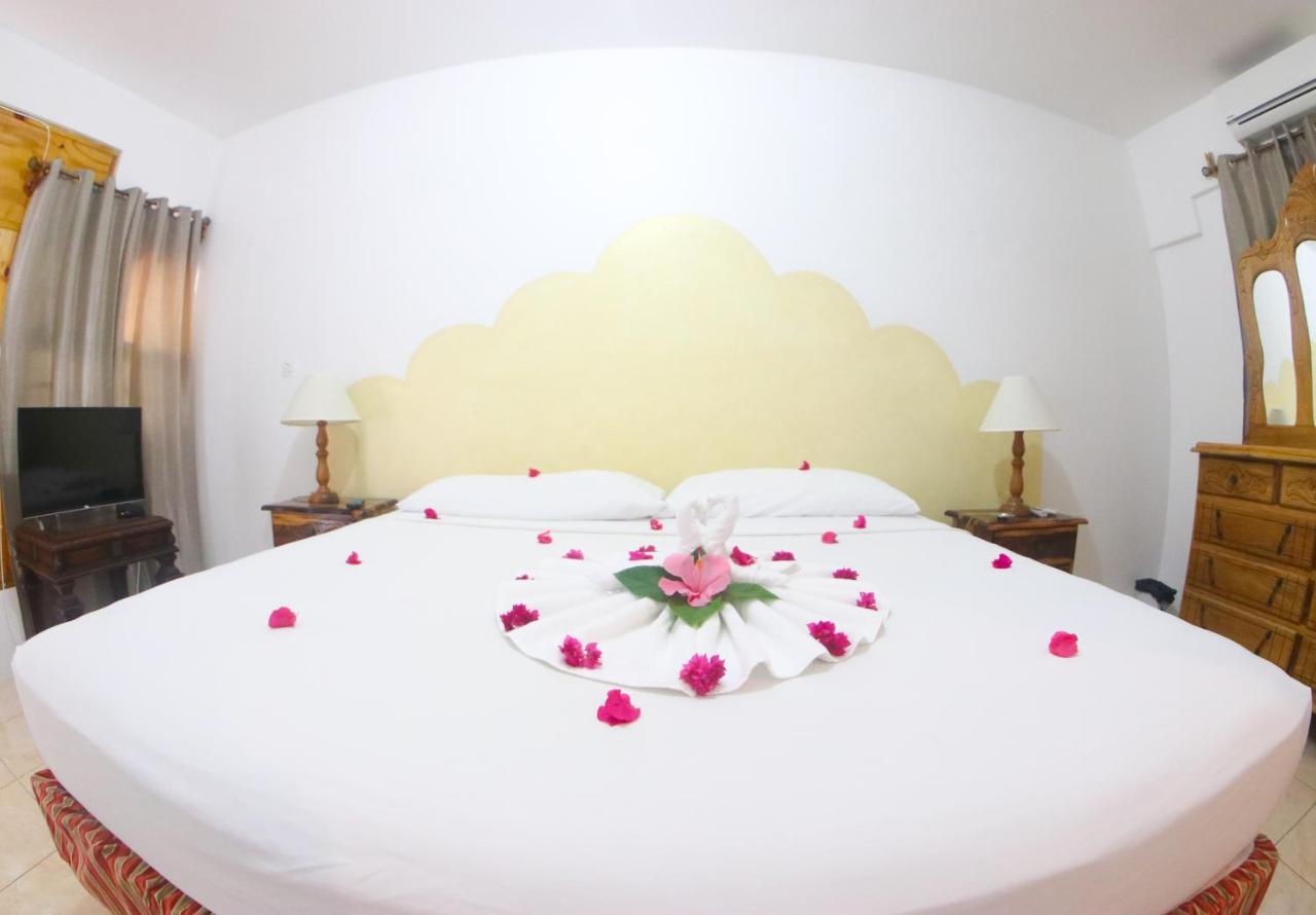 Van Villa Guesthouse 内格里尔 外观 照片